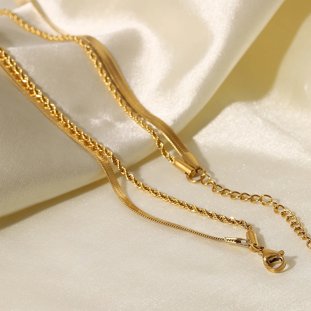 LuxeGlow Necklace